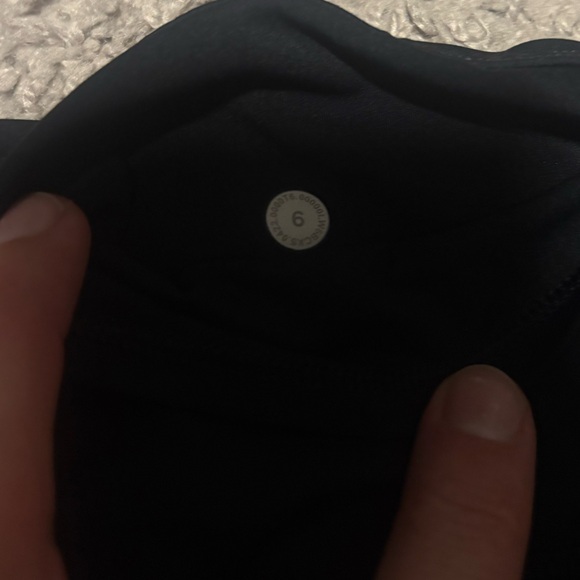 Fast and Free high rise crop 23” size 6 BLACK - Picture 3 of 4